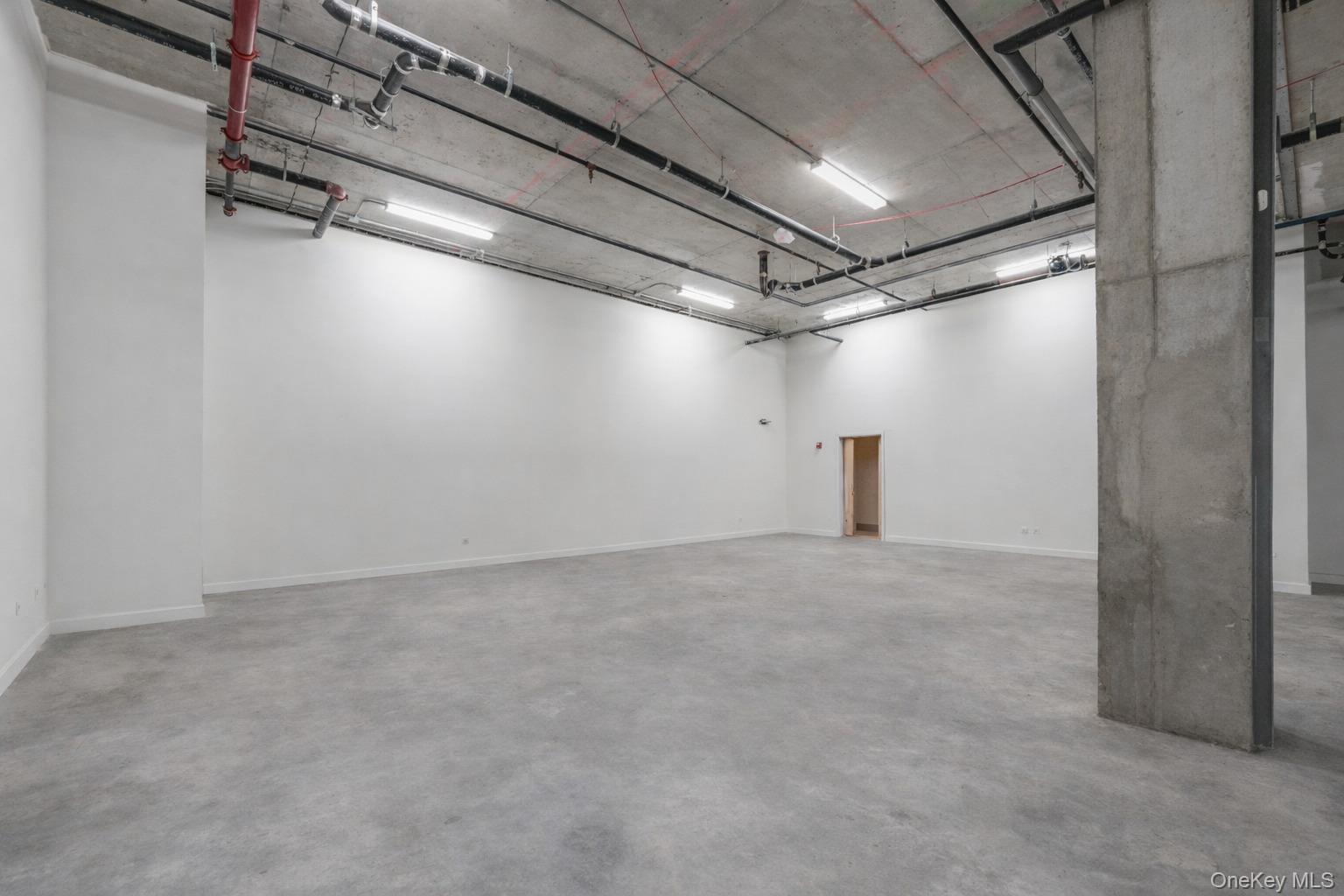 Commercial Lease Justice  Queens, NY 11373, MLS-946692-3