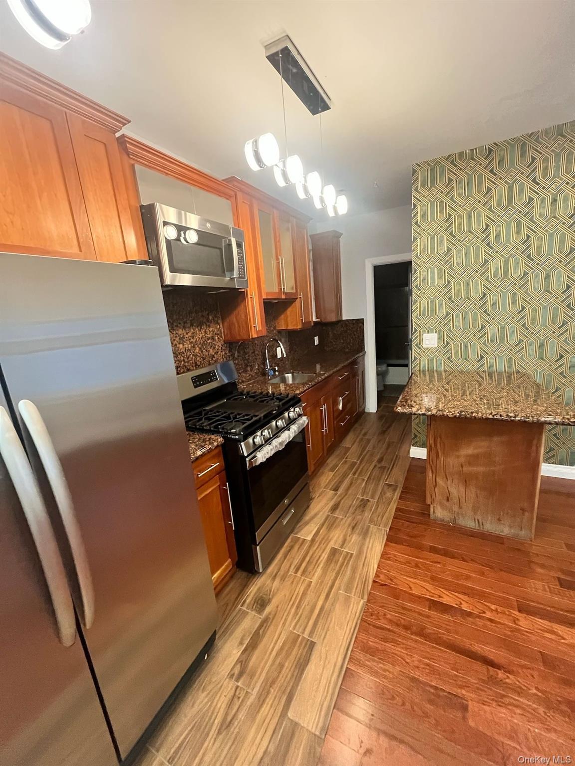 Single Family Sutter  Queens, NY 11420, MLS-946742-18