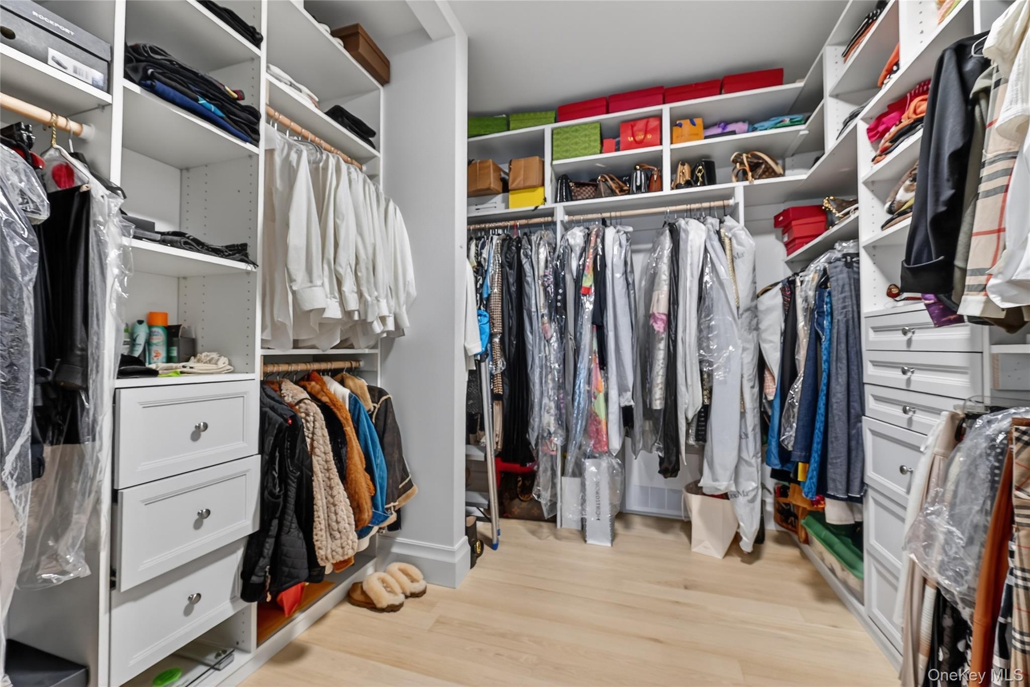 Condo Ellish  Rockland County, NY 10977, MLS-946804-35