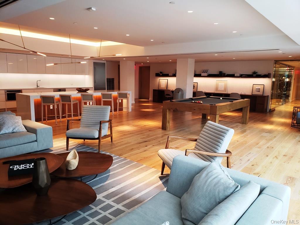 Condo 39th  Queens, NY 11354, MLS-946814-15