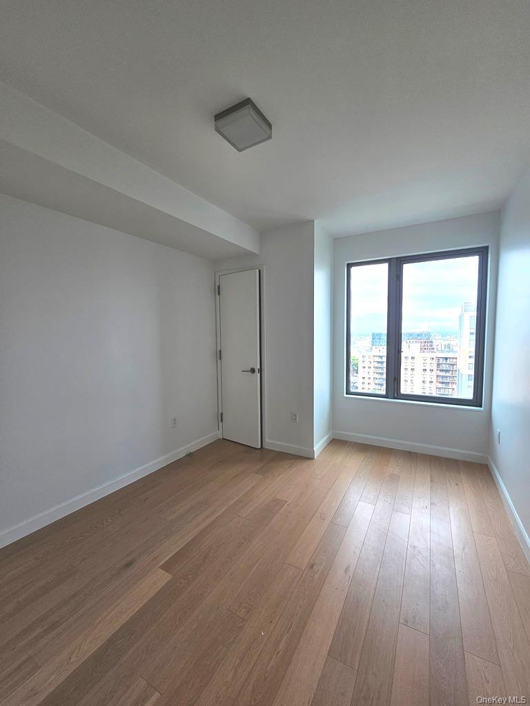 Condo 39th  Queens, NY 11354, MLS-946814-6