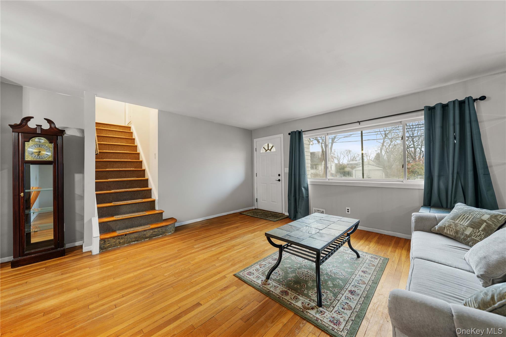Single Family Wright  Suffolk County, NY 11729, MLS-946841-4