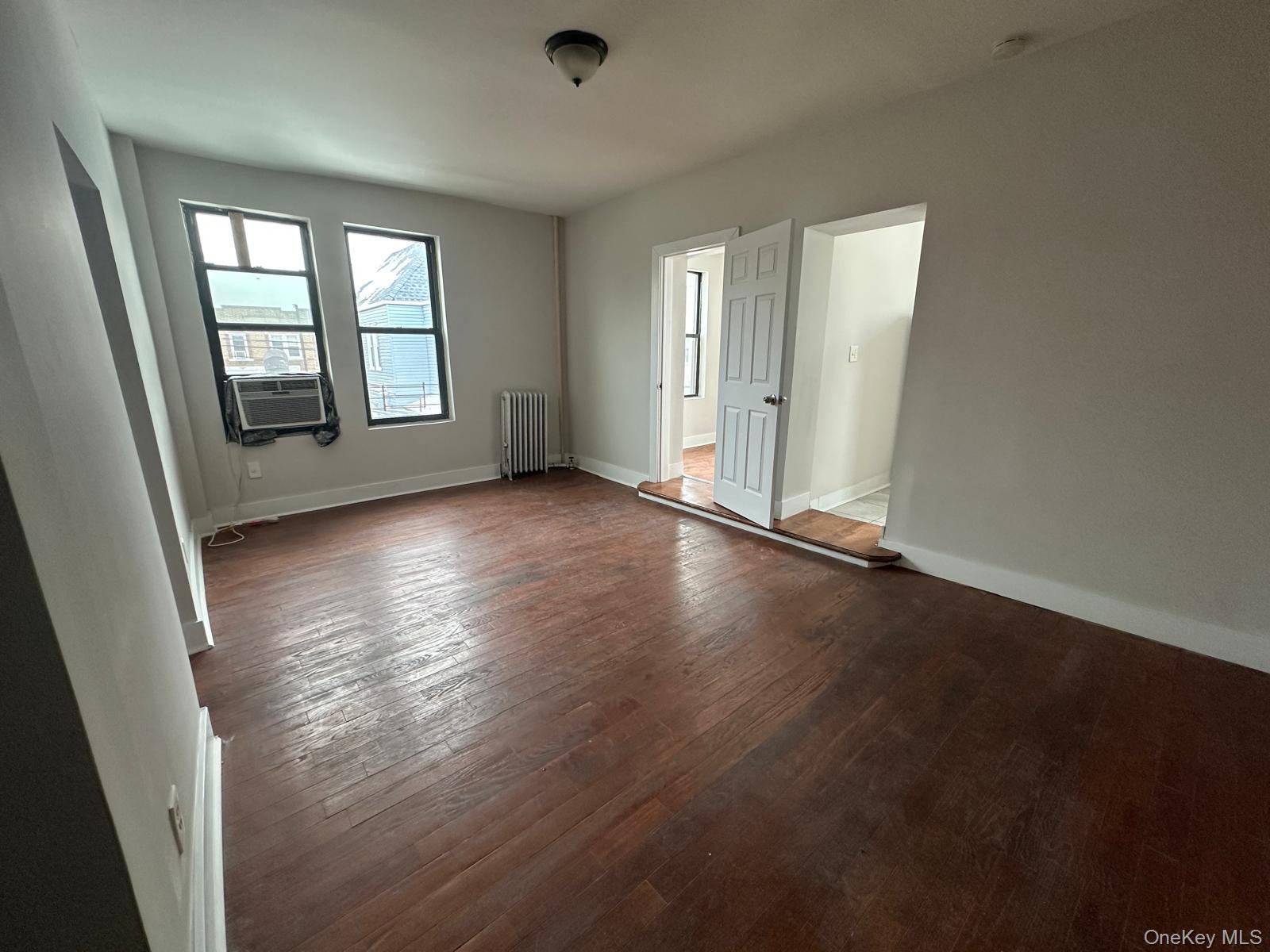 Apartment 101st  Queens, NY 11419, MLS-946849-4