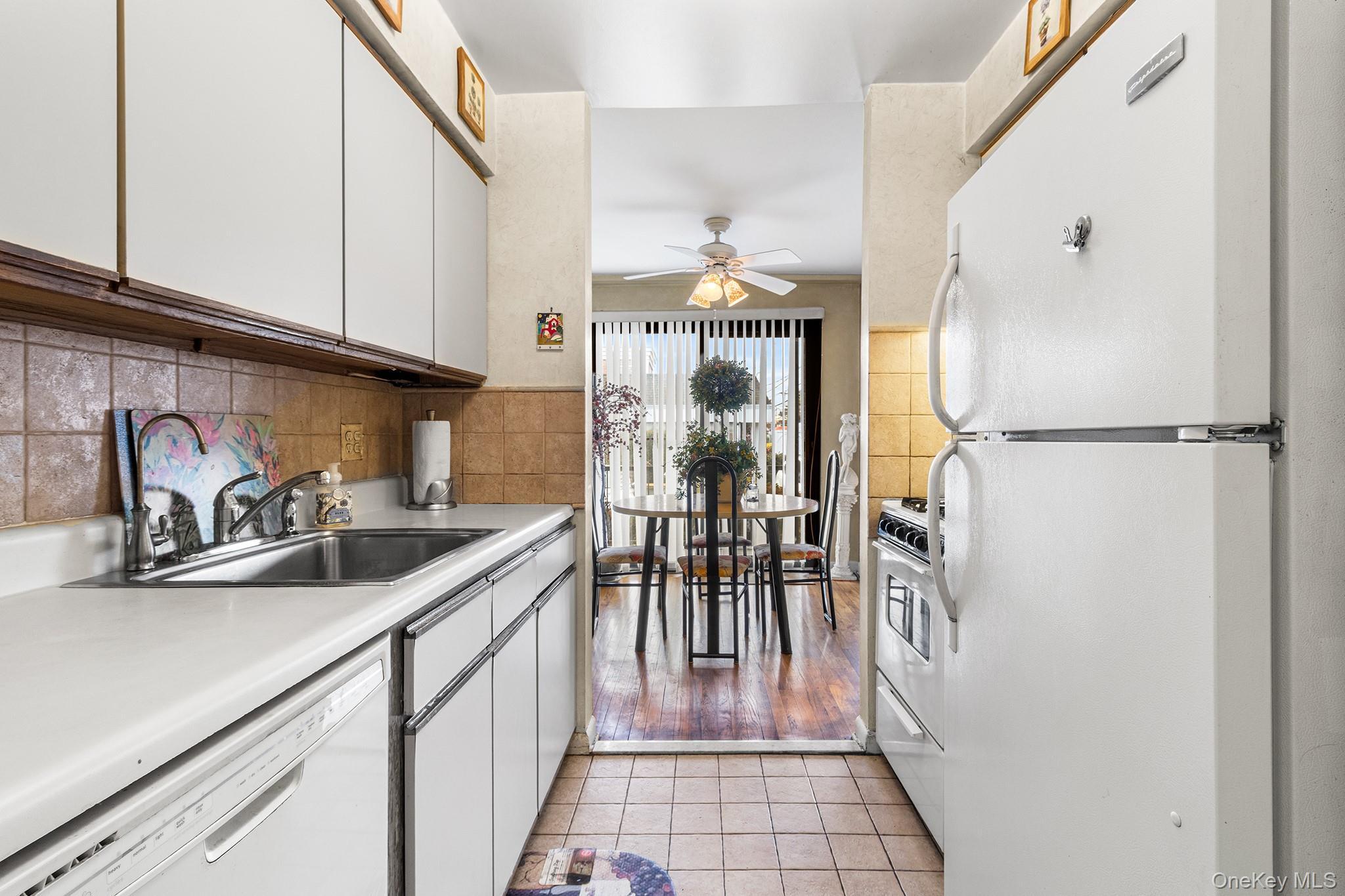 Coop Fulton  Nassau County, NY 11735, MLS-946853-10