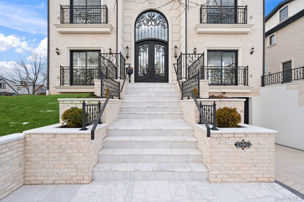 Single Family 81st  Queens, NY 11004, MLS-946871-2