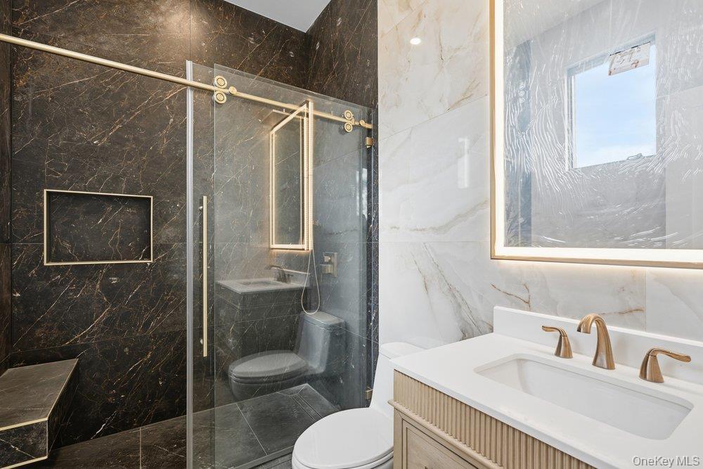 Single Family 81st  Queens, NY 11004, MLS-946871-9