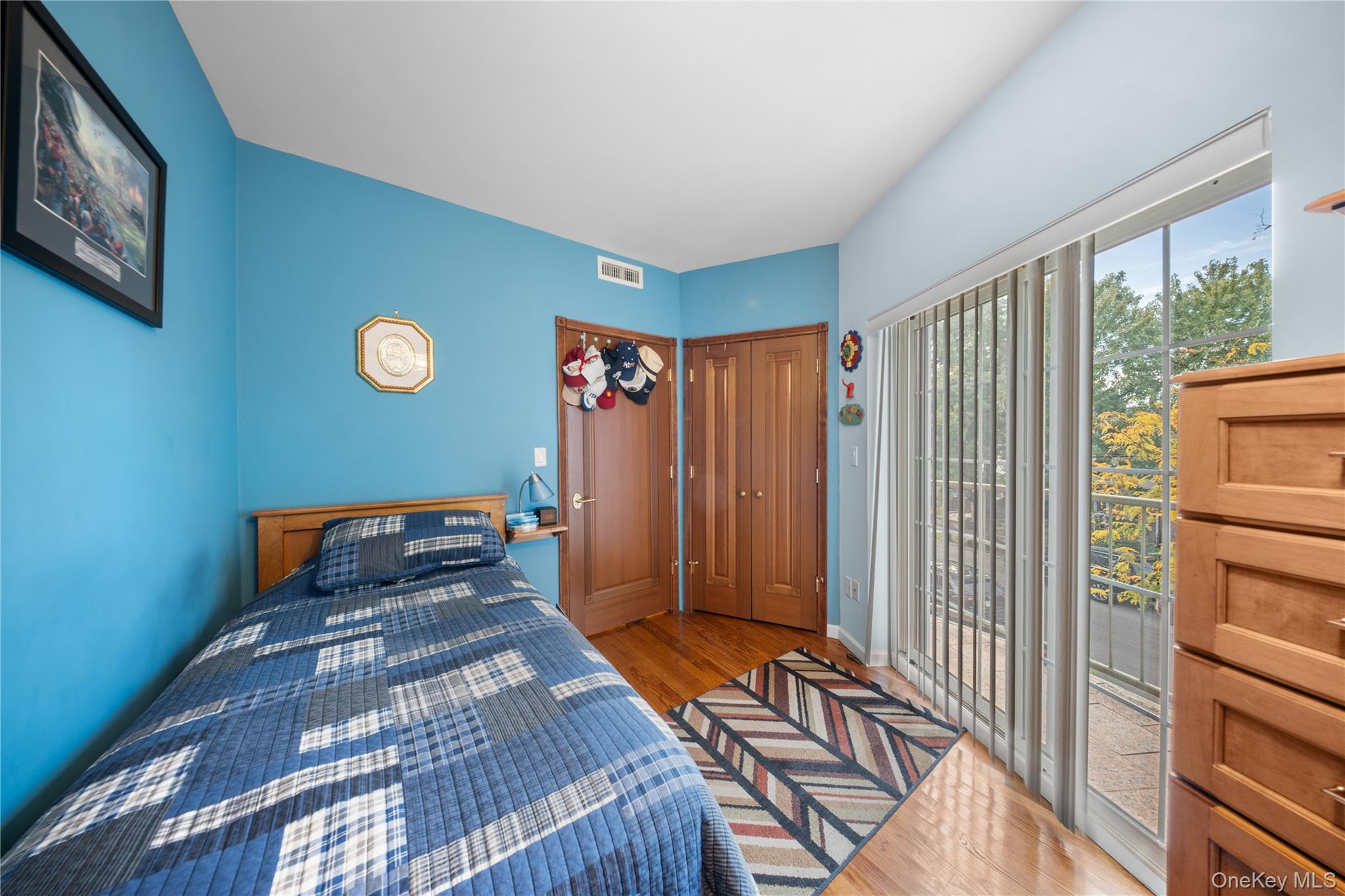 Single Family 63rd Queens, NY 11378, MLS-946891-10