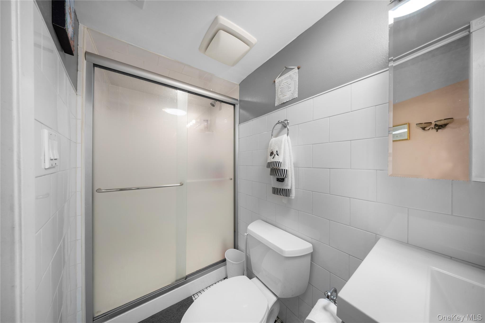 Single Family 63rd Queens, NY 11378, MLS-946891-17