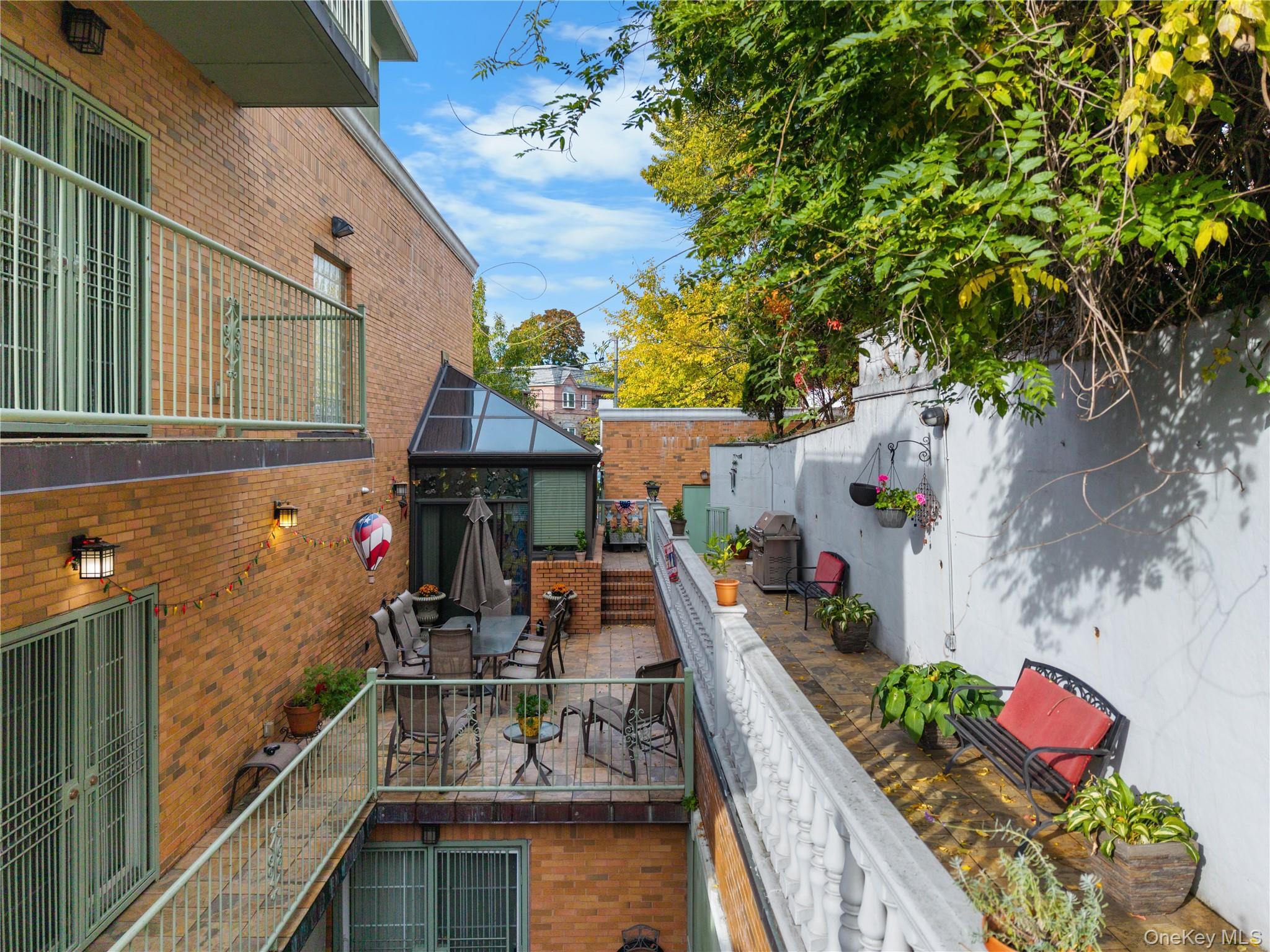 Single Family 63rd Queens, NY 11378, MLS-946891-7