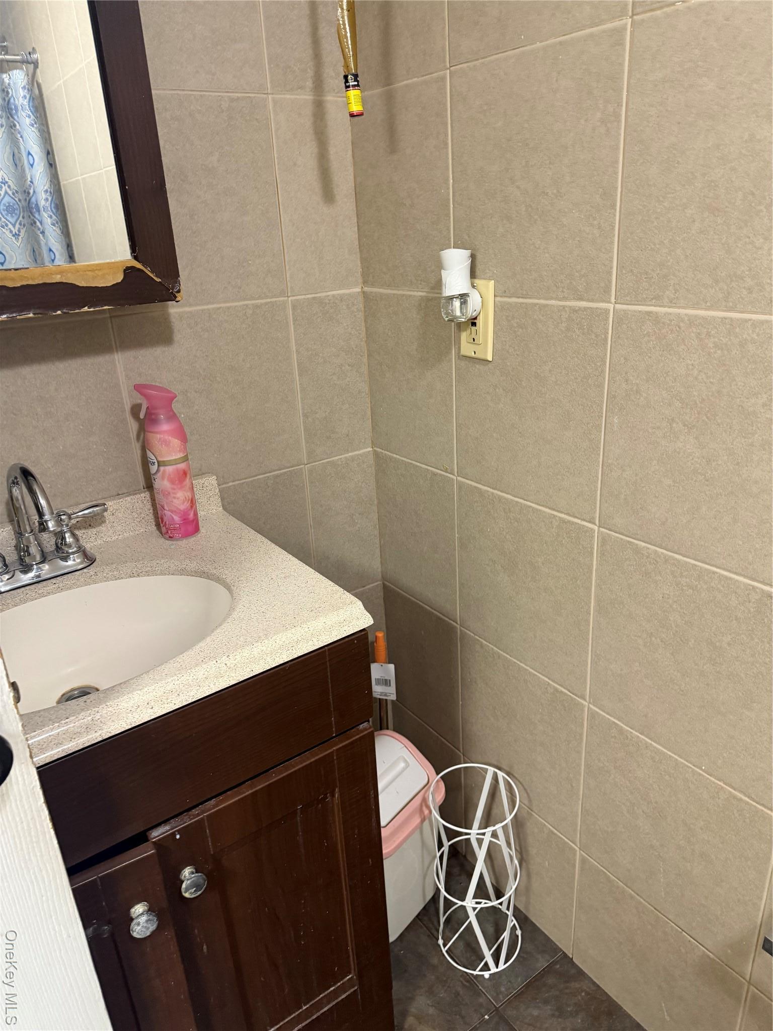 Single Family Euclid  Brooklyn, NY 11208, MLS-946934-18