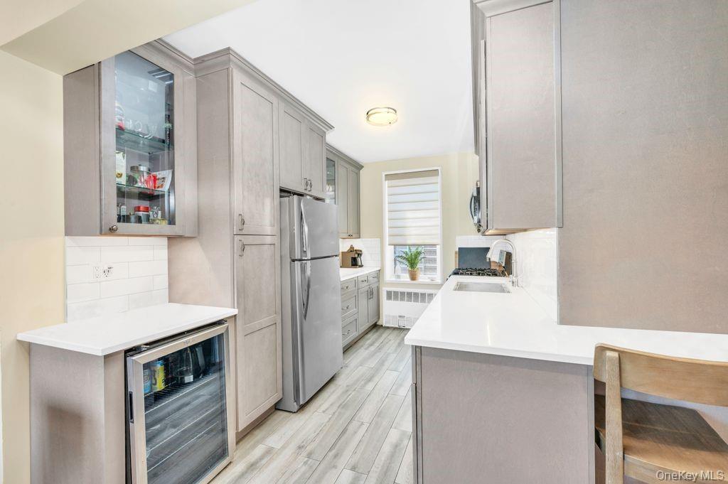 Coop Shore  Brooklyn, NY 11209, MLS-946943-11