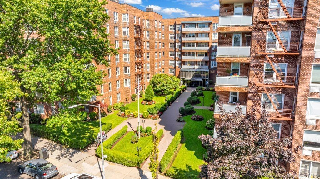 Coop Shore  Brooklyn, NY 11209, MLS-946943-26