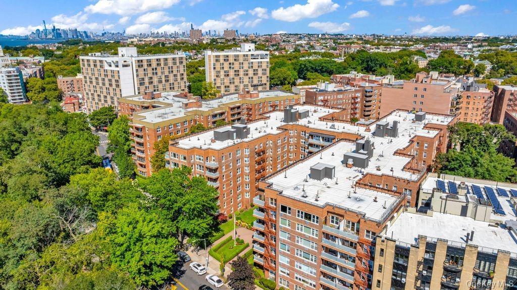 Coop Shore  Brooklyn, NY 11209, MLS-946943-30