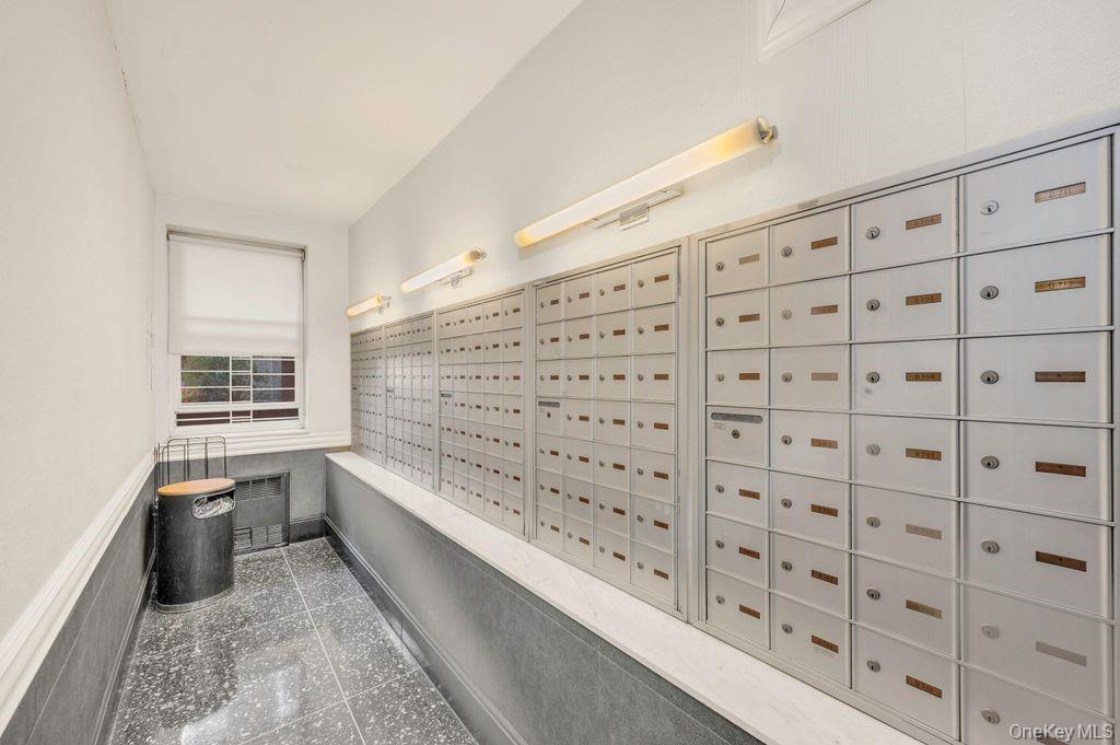 Coop Shore  Brooklyn, NY 11209, MLS-946943-32