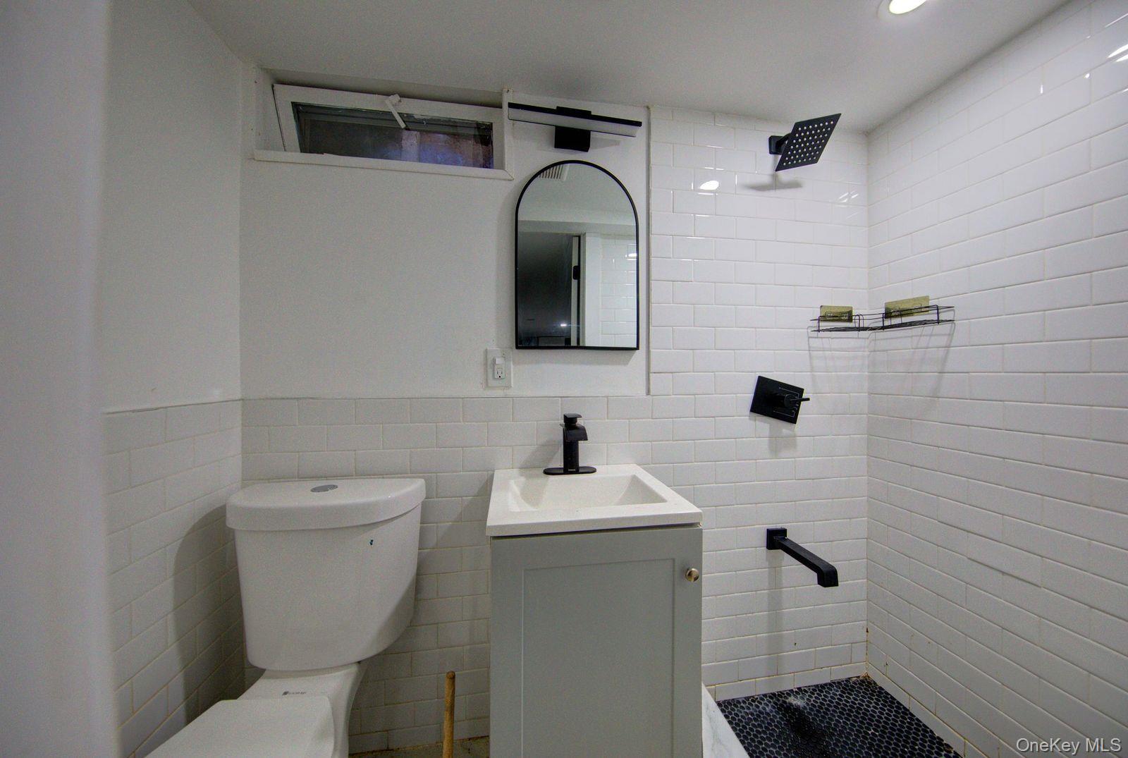 Single Family 200th  Queens, NY 11412, MLS-947010-8