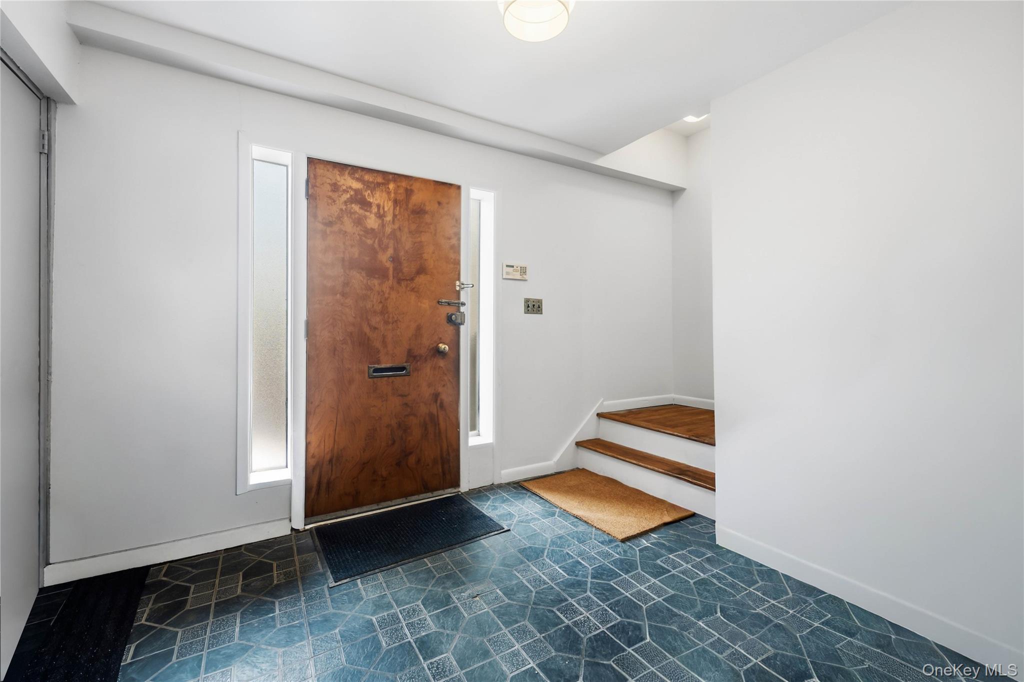 Single Family Spencer  Bronx, NY 10471, MLS-947026-18