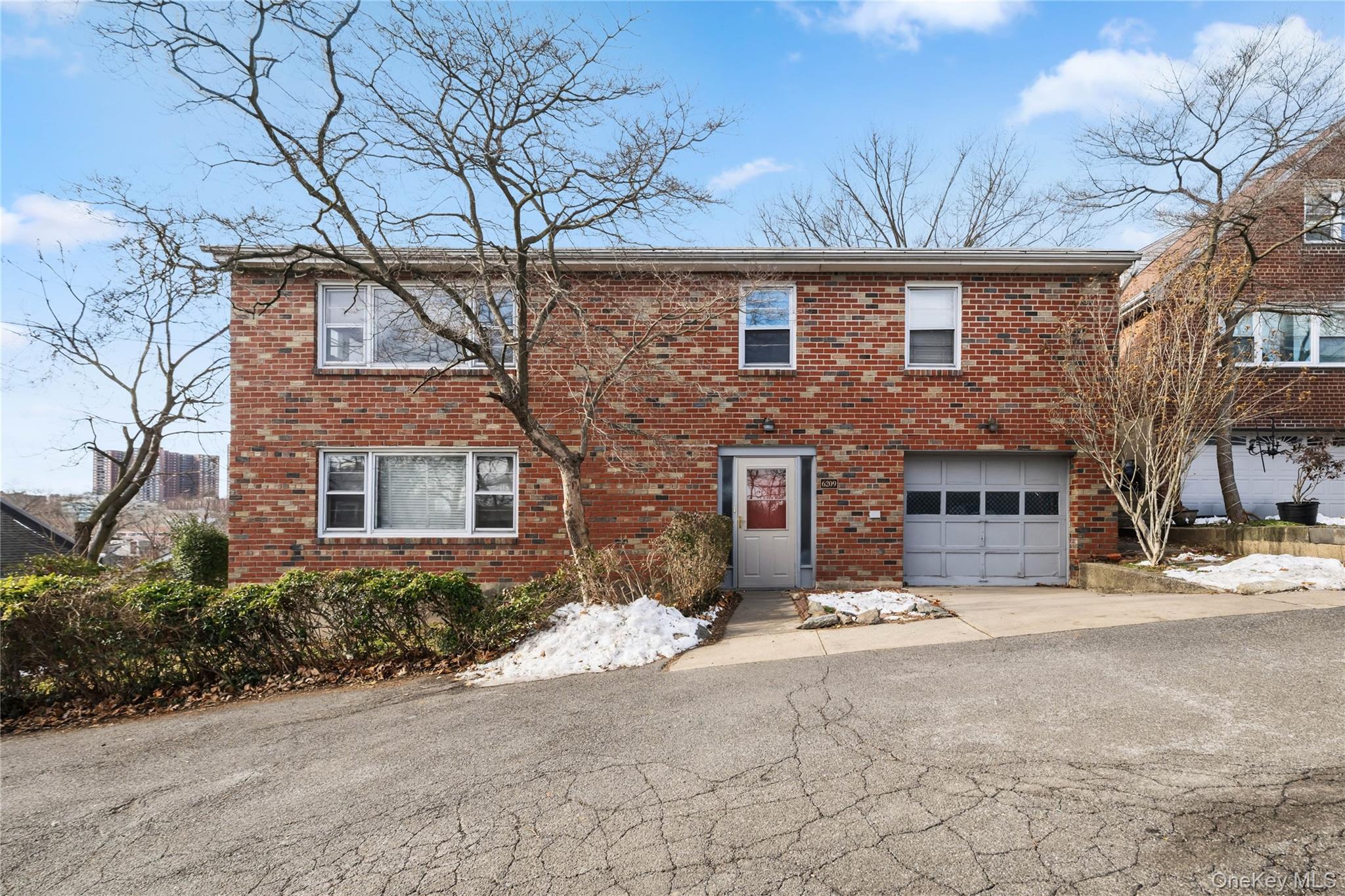 Single Family Spencer  Bronx, NY 10471, MLS-947026-2