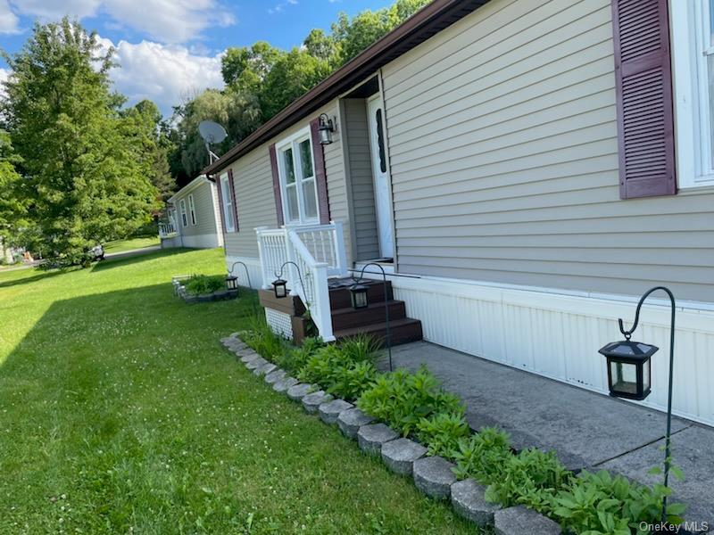 Single Family Brittany  Orange County, NY 12575, MLS-947063-5