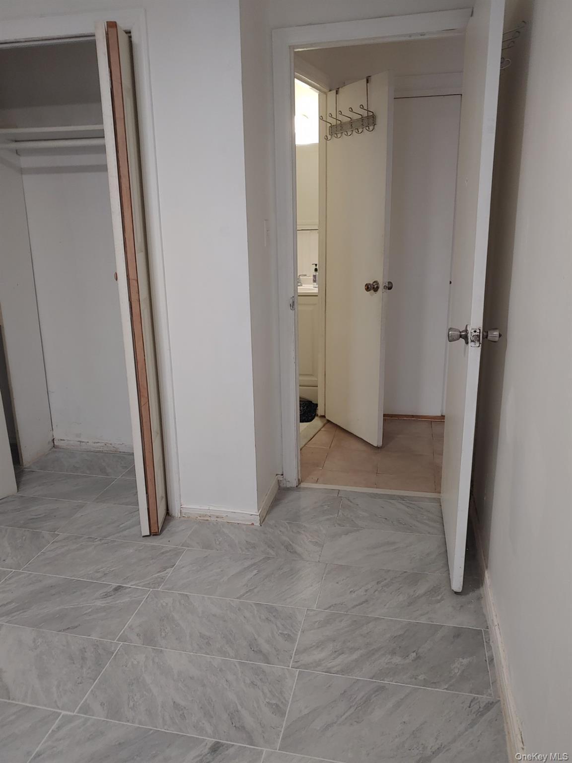 Apartment Pontiac  Queens, NY 11427, MLS-947079-8