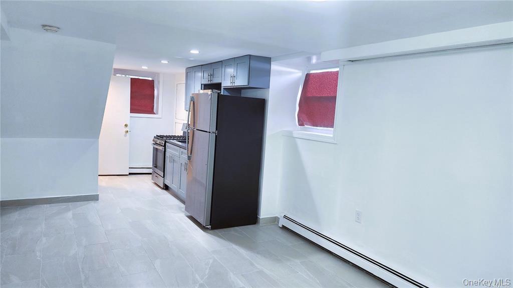 Apartment Brookville  Queens, NY 11422, MLS-947080-7