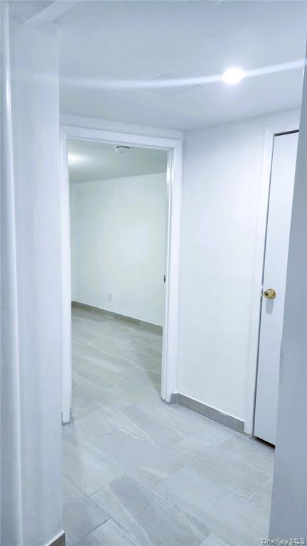 Apartment Brookville  Queens, NY 11422, MLS-947080-8