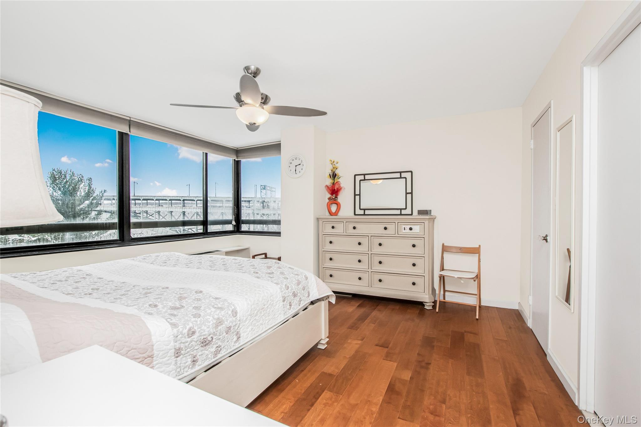 Condo Johnson Bronx, NY 10463, MLS-947088-13