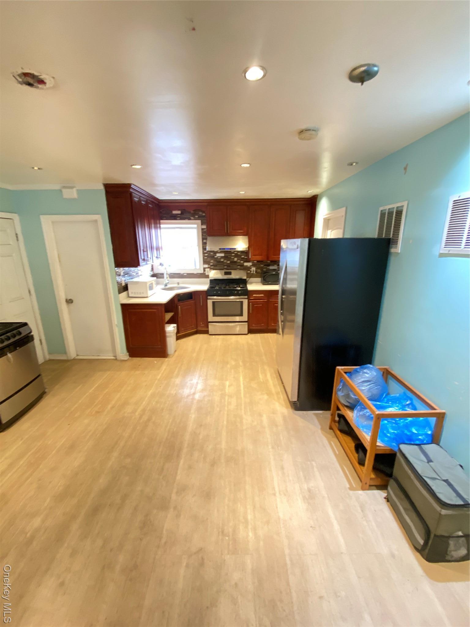 Single Family 85th  Queens, NY 11432, MLS-947135-6