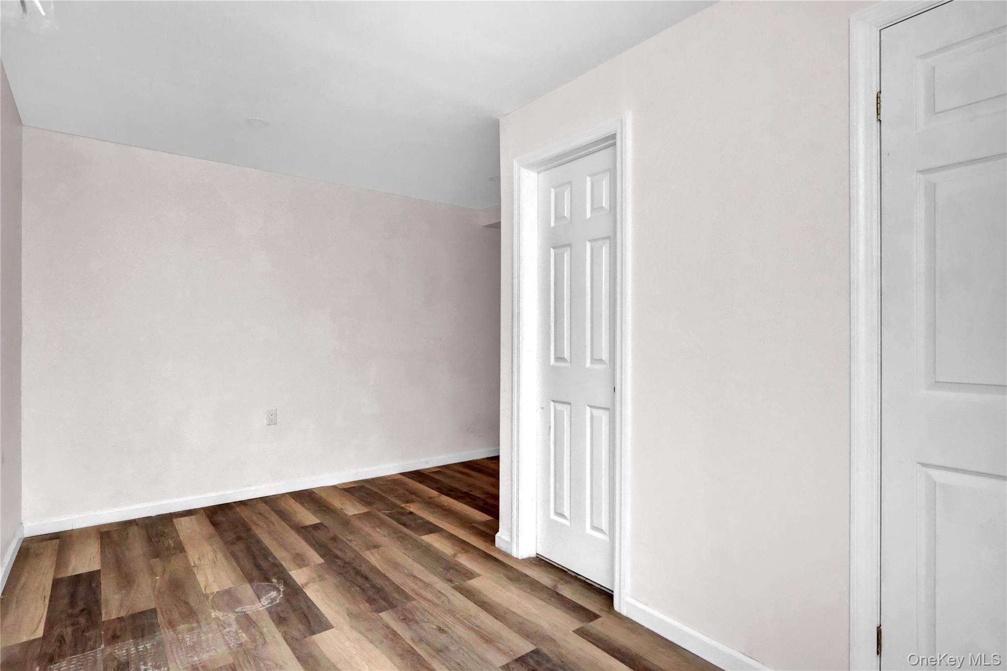 Single Family Hendrix  Brooklyn, NY 11207, MLS-947158-30