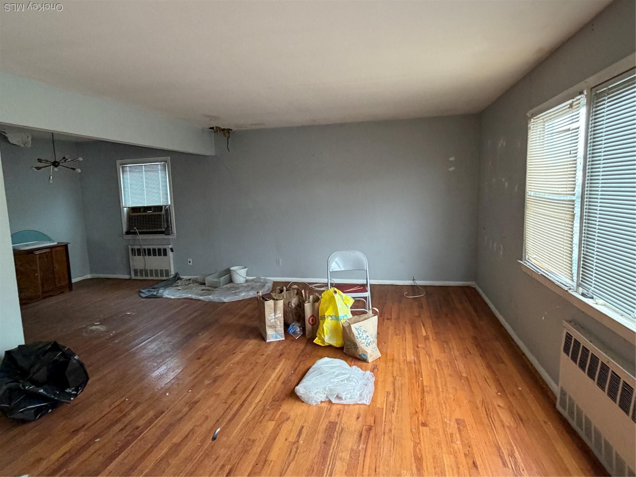 Single Family 219th Queens, NY 11413, MLS-947236-36