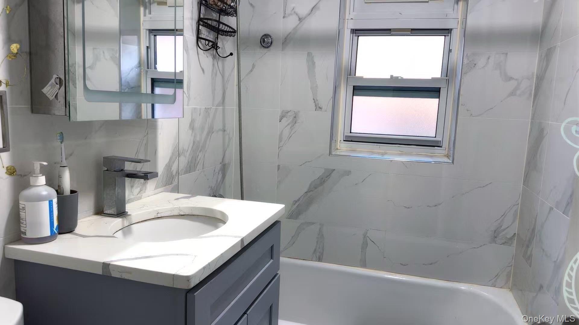 Coop 41st  Queens, NY 11355, MLS-947254-2