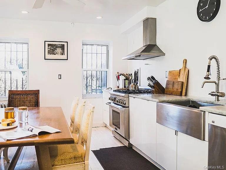 Single Family Carlton  Brooklyn, NY 11238, MLS-947272-30