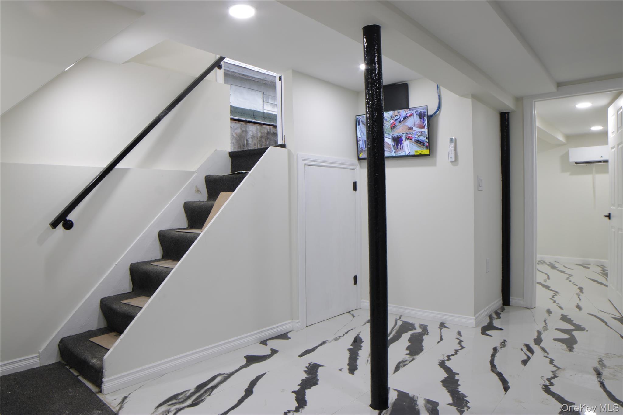 Single Family 94th  Queens, NY 11428, MLS-947283-20