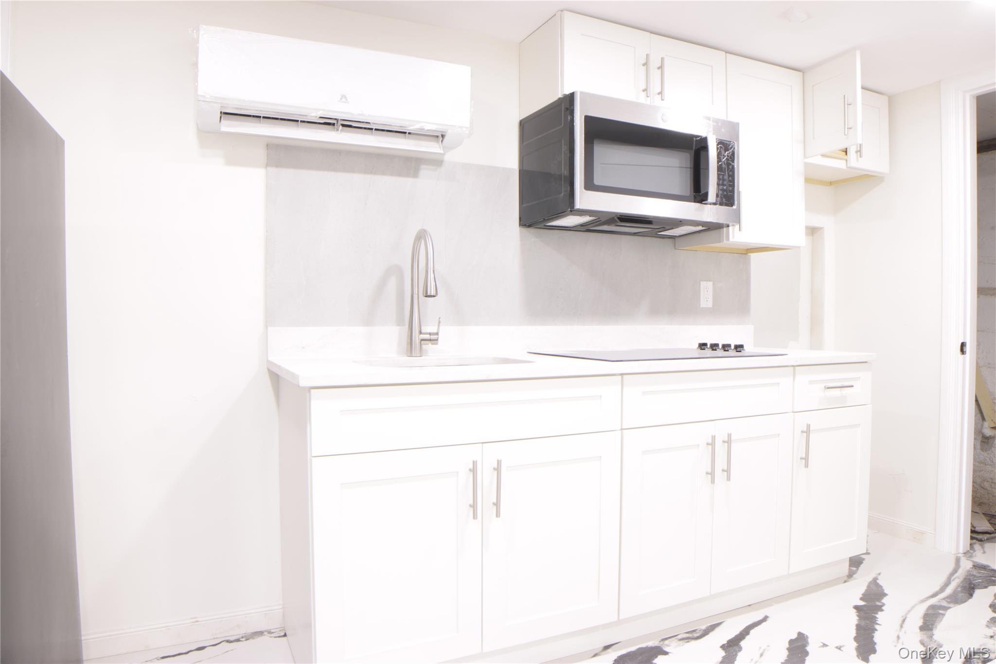 Single Family 94th  Queens, NY 11428, MLS-947283-21