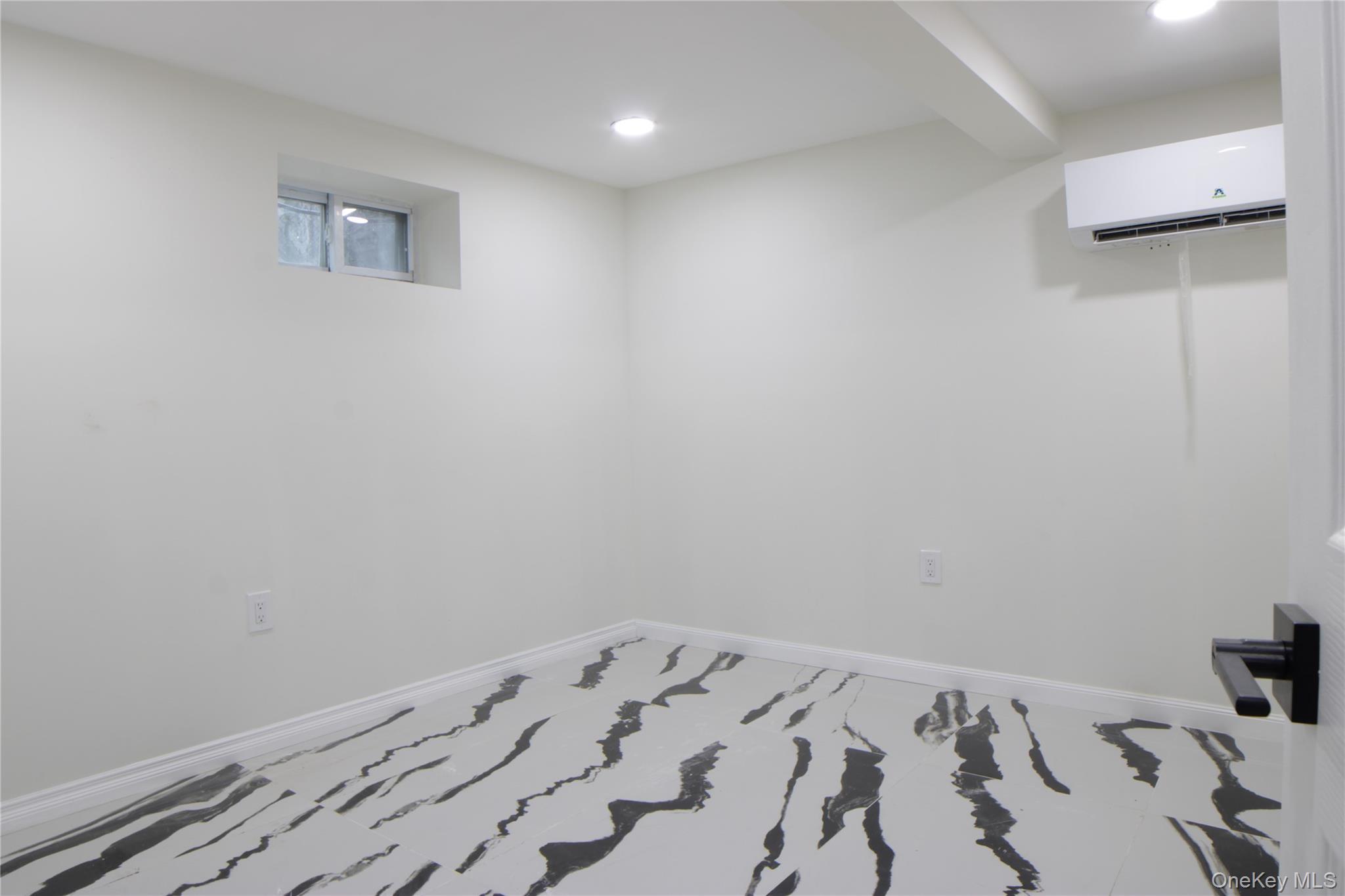 Single Family 94th  Queens, NY 11428, MLS-947283-22