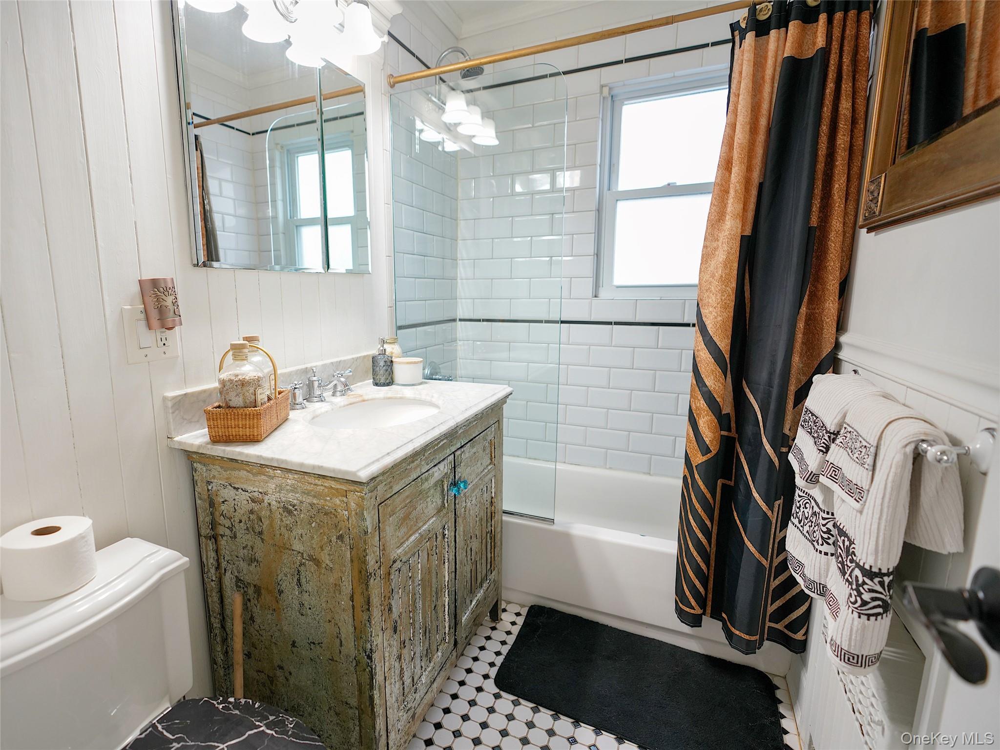Single Family Centre  Bronx, NY 10464, MLS-947295-11