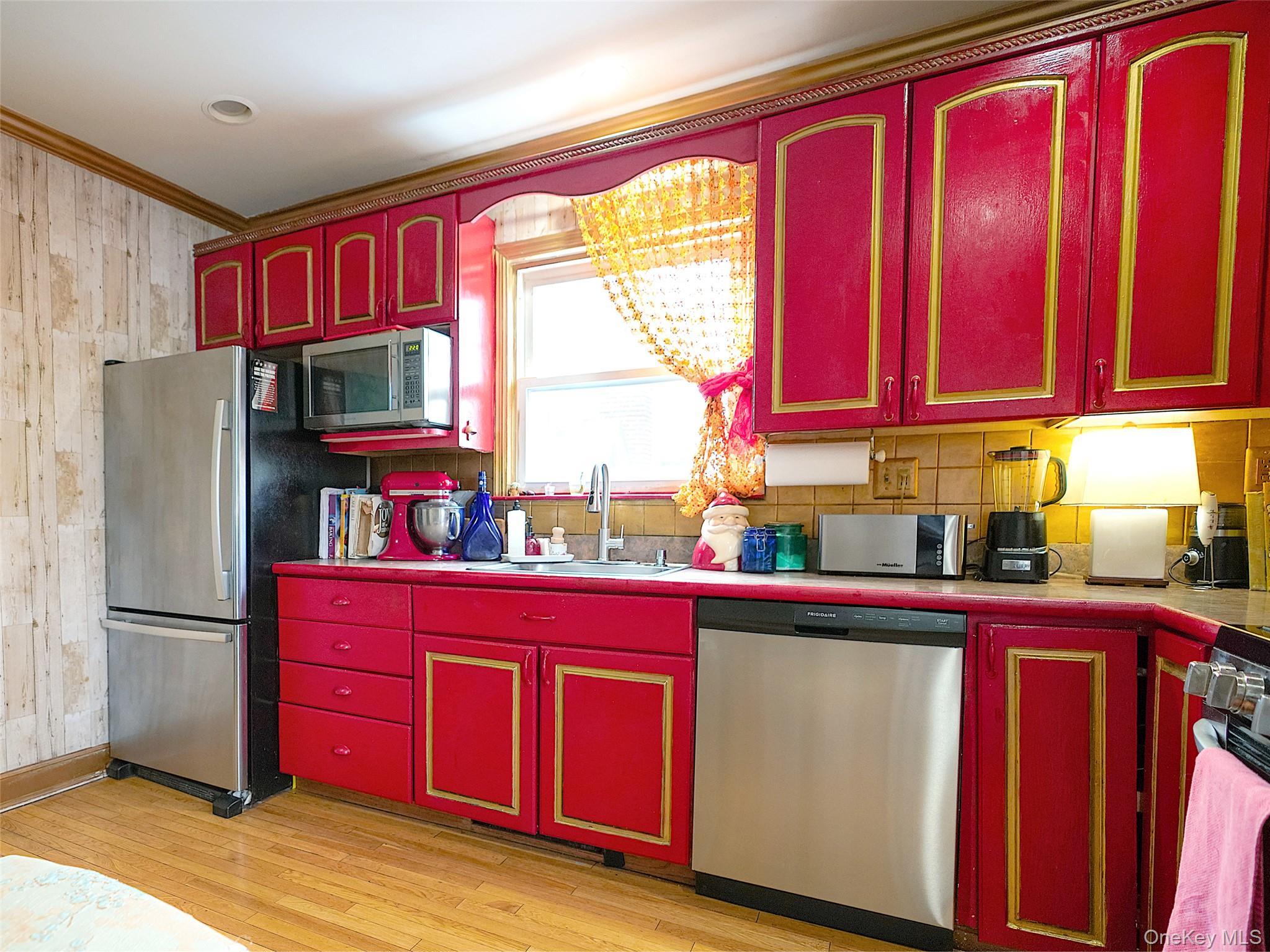 Single Family Centre  Bronx, NY 10464, MLS-947295-6
