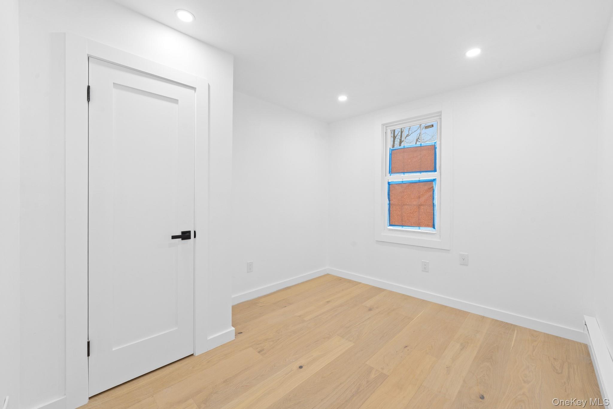 Single Family Murdock  Queens, NY 11412, MLS-947302-10