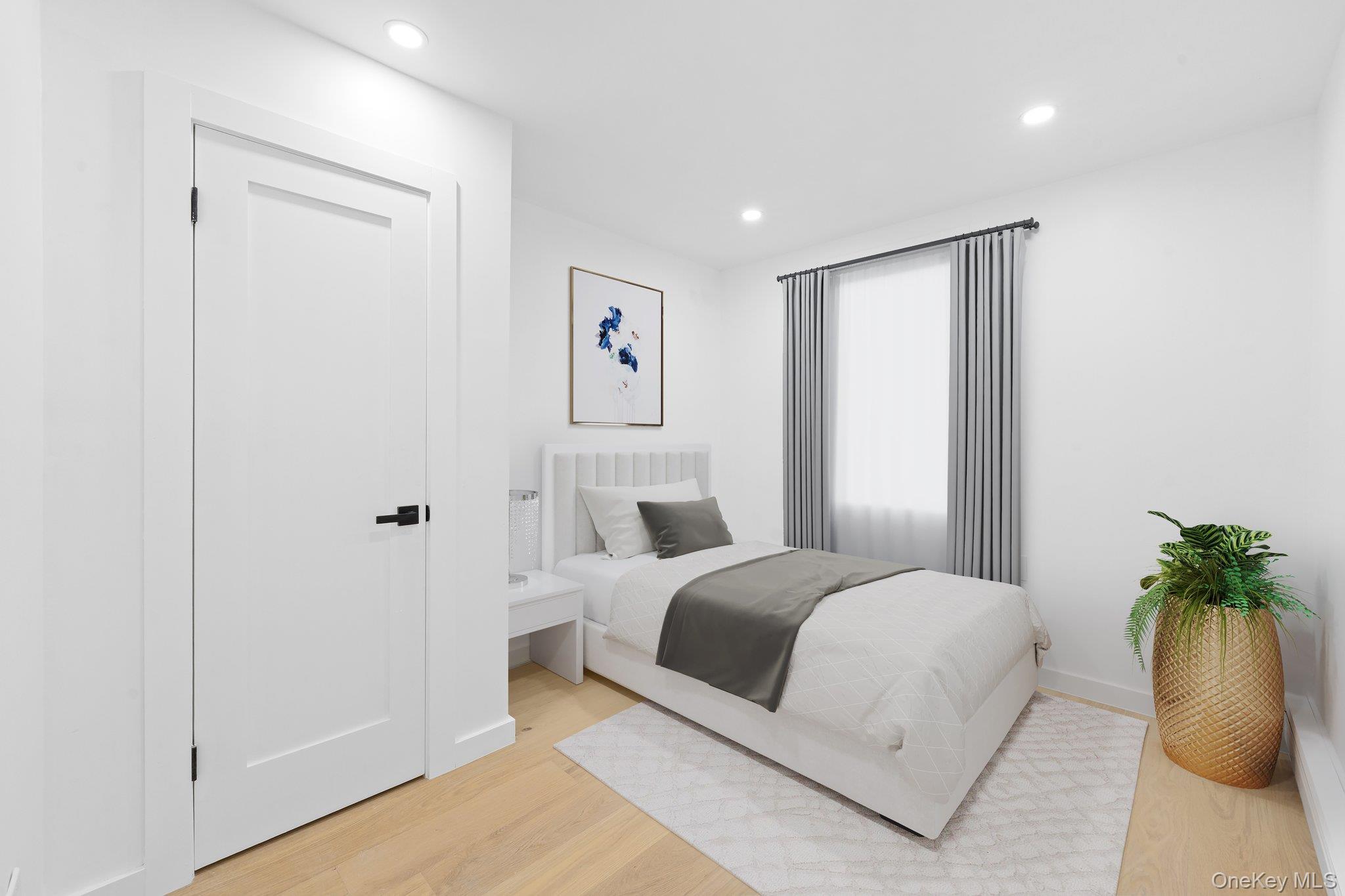 Single Family Murdock  Queens, NY 11412, MLS-947302-6