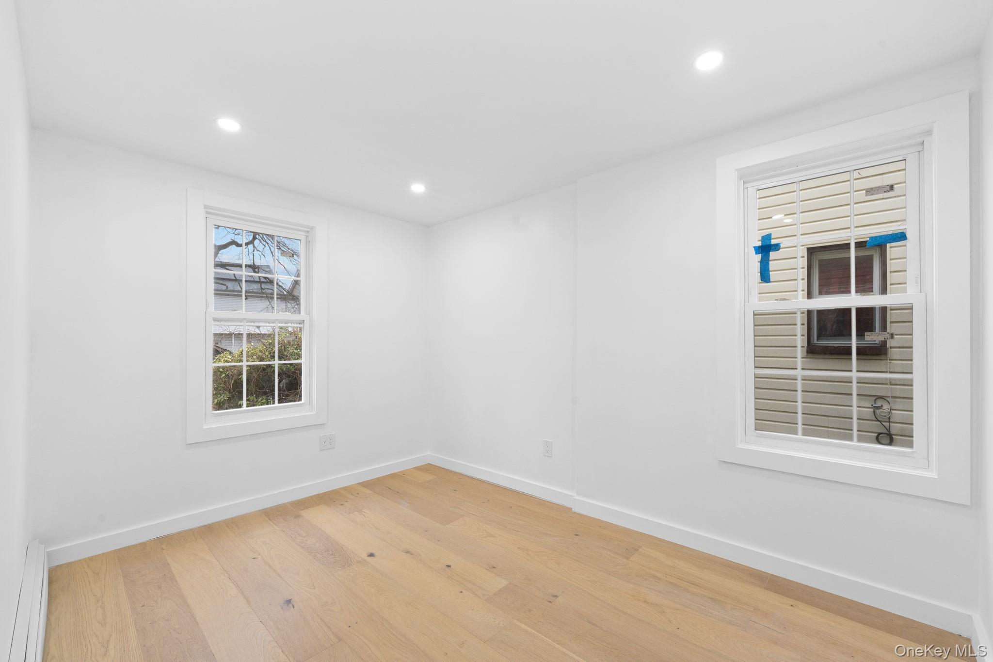 Single Family Murdock  Queens, NY 11412, MLS-947302-9