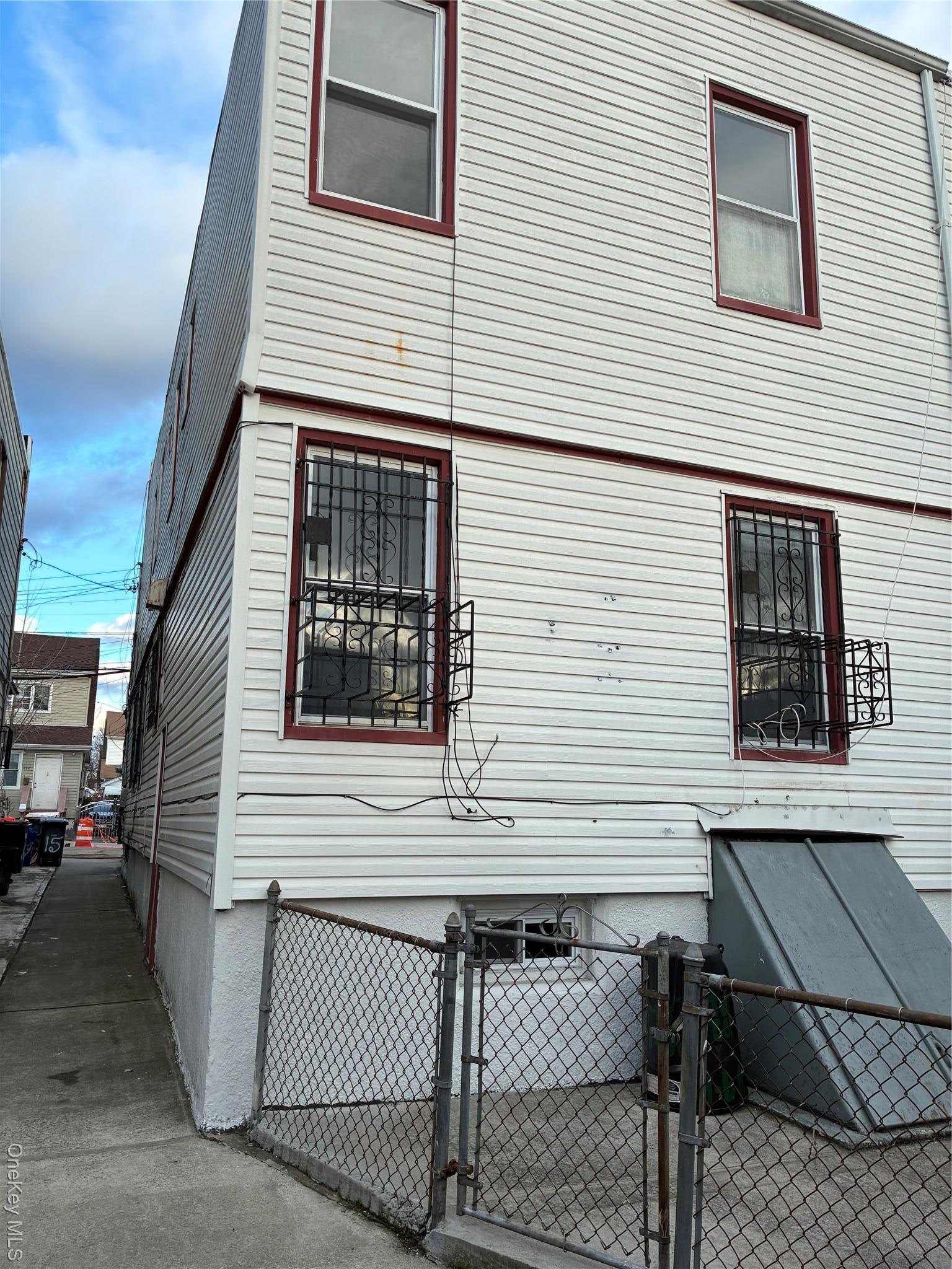 Single Family 182nd Queens, NY 11423, MLS-947323-2