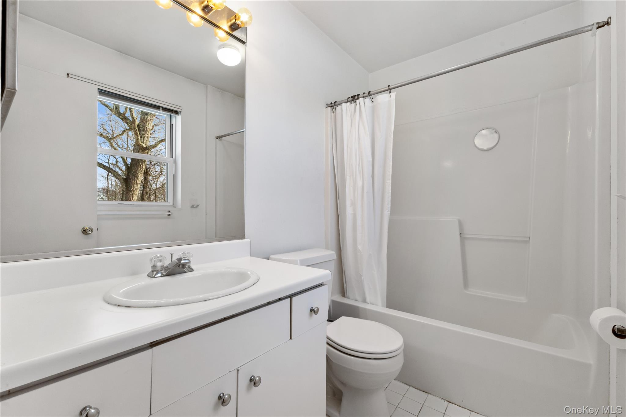 Single Family Guilford Westchester County, NY 10526, MLS-947333-11