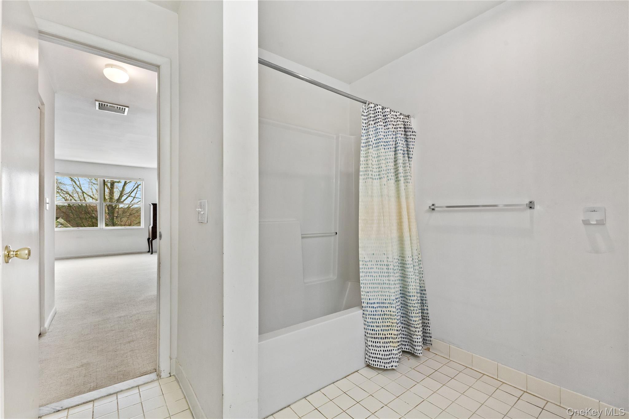 Single Family Guilford Westchester County, NY 10526, MLS-947333-13