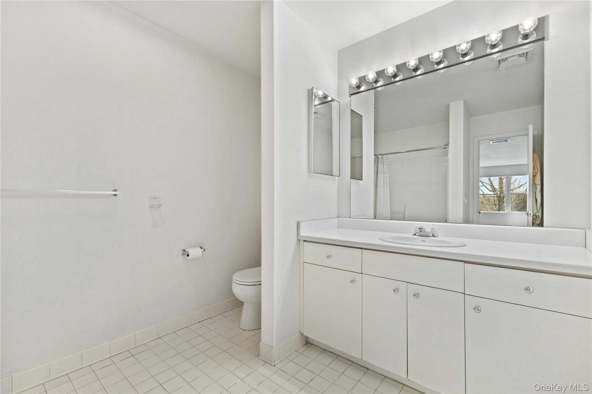 Single Family Guilford Westchester County, NY 10526, MLS-947333-14