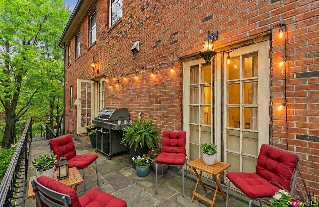 Single Family Puritan  Queens, NY 11375, MLS-947356-4