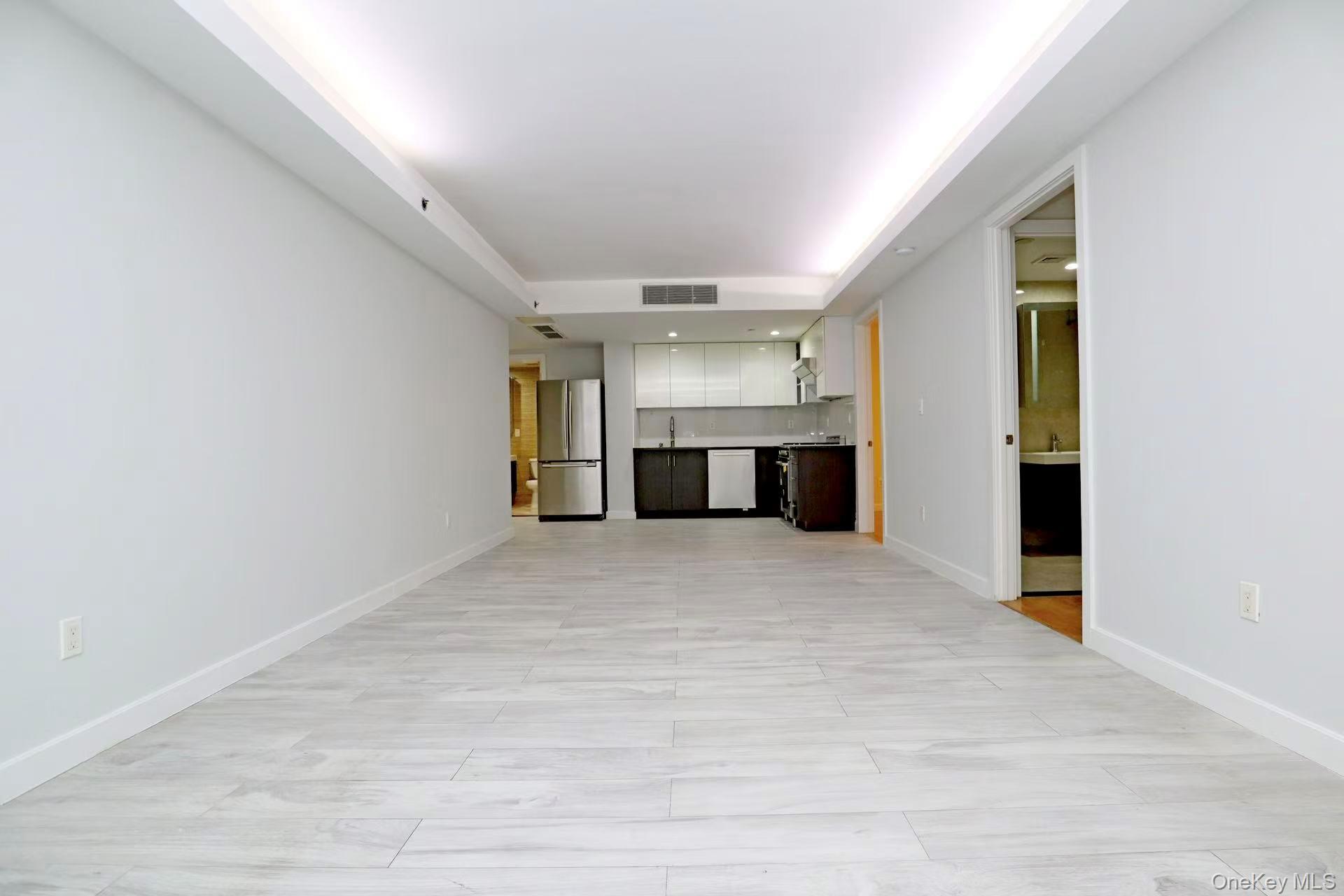 Condo Union  Queens, NY 11366, MLS-947410-6