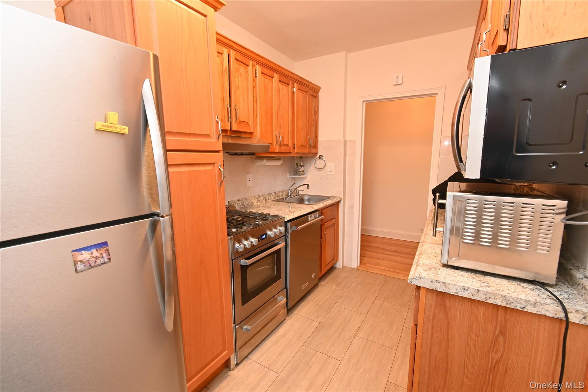 Coop 48th Queens, NY 11377, MLS-947414-27