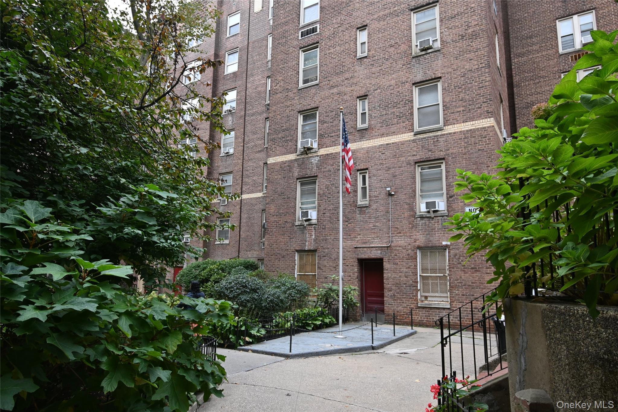 Coop 48th Queens, NY 11377, MLS-947414-6