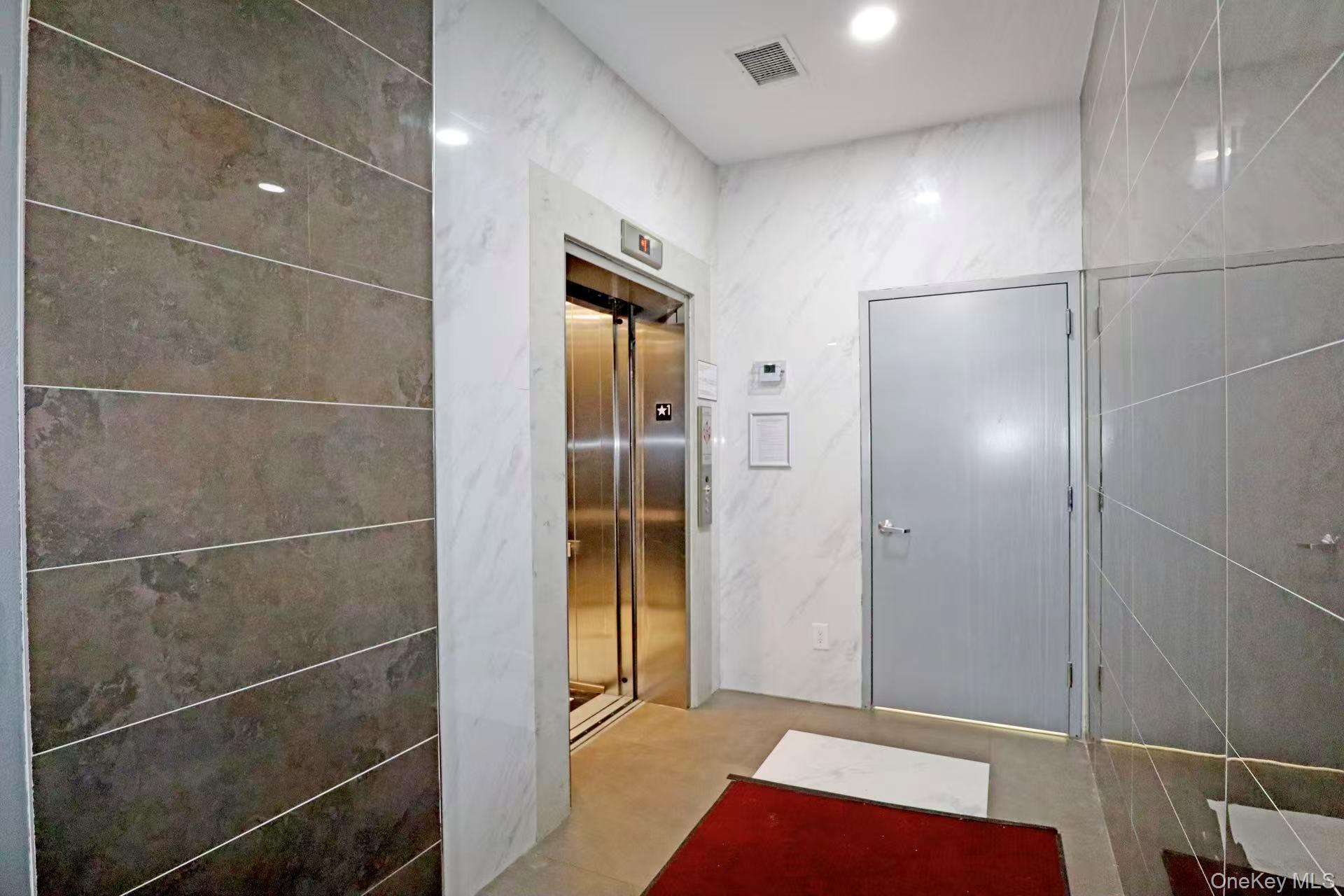 Condo Union  Queens, NY 11366, MLS-947416-15