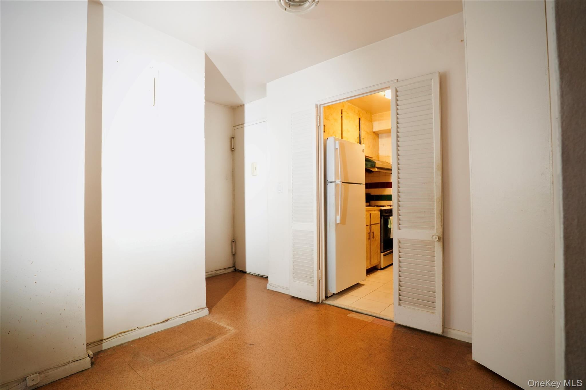 Coop 45 Avenue  Queens, NY 11373, MLS-947433-4