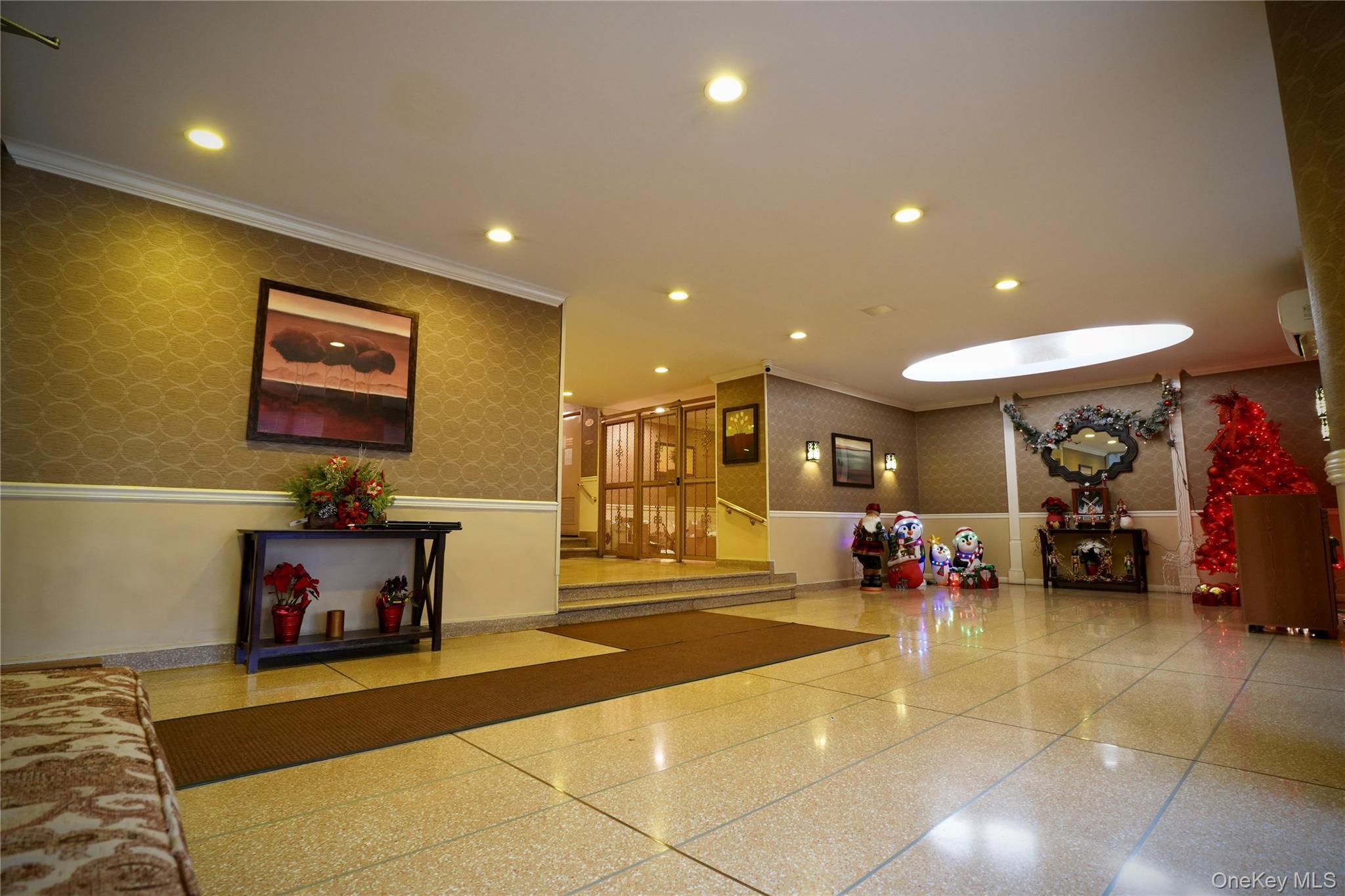 Coop 45 Avenue  Queens, NY 11373, MLS-947433-6